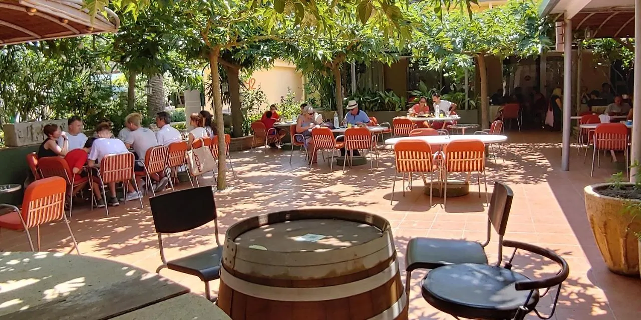 Hotel Riomar Sant Marti d'Empuries 0*,  Spain